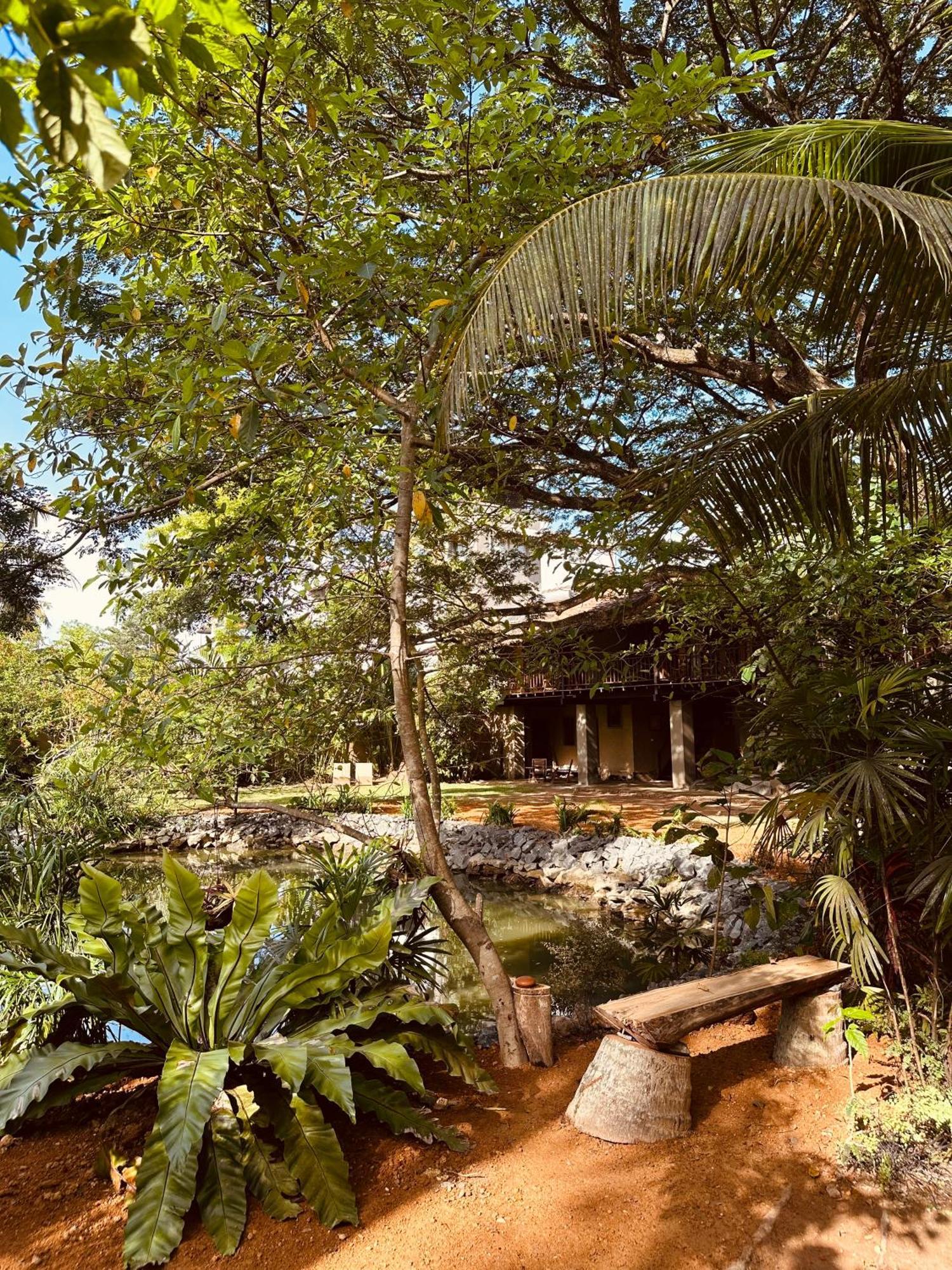 Dunes Unawatuna Hotel Extérieur photo